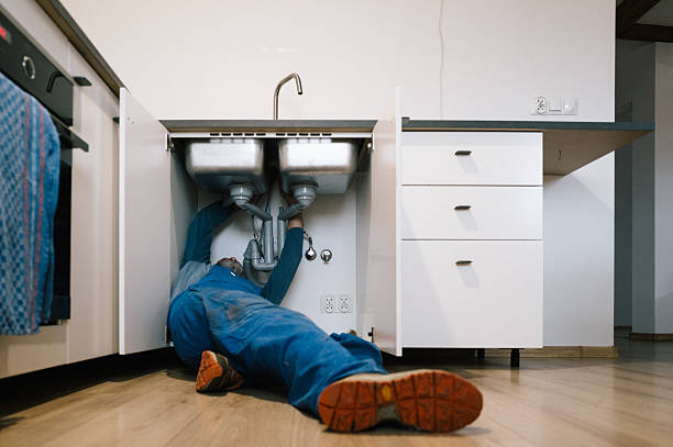 Professional Leak Detection technician working in Helenville, WI